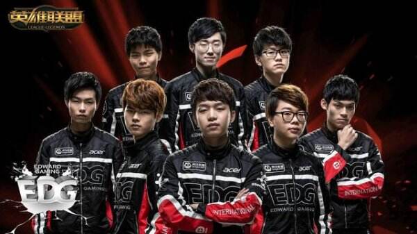 肩部轻撞后 肩部轻撞后