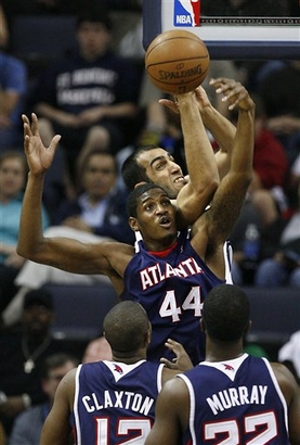 制持球人中 制持球人中